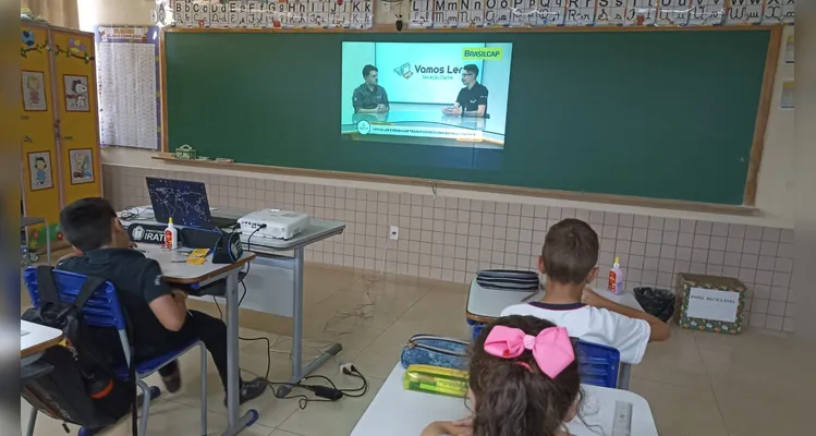 Confira os registros do amplo trabalho realizado pelos alunos em sala de aula.