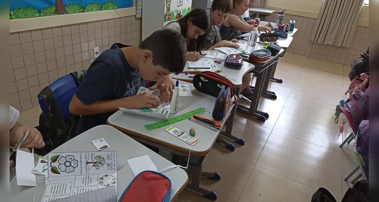 Confira os registros do amplo trabalho realizado pelos alunos em sala de aula.