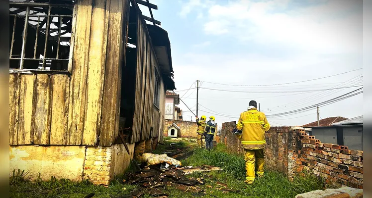 Curto-circuito pode ter iniciado incêndio na ‘Nova Rússia’; veja fotos