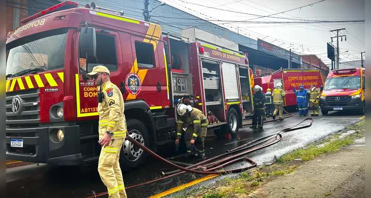 Curto-circuito pode ter iniciado incêndio na ‘Nova Rússia’; veja fotos