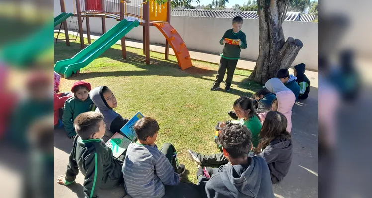 Confira os registros do amplo trabalho realizado pelos alunos dentro e fora da sala de aula.