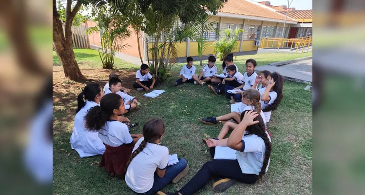 Educandos puderam desfrutar ao ar livro de suas leituras.