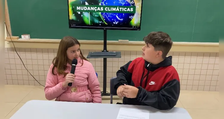 Educandos puderam ligar o 'alerta' em relação ao tema atual e importante.