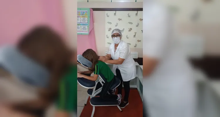 Diversidade de trabalhos contribuiu com educandos em sala de aula.