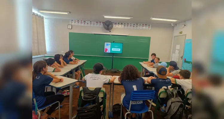 A videoaula foi o ponto inicial dos estudos da turma.