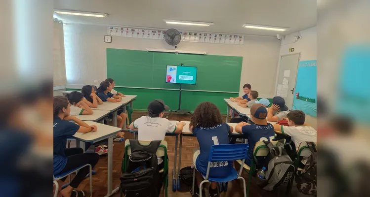 A videoaula foi o ponto inicial dos estudos da turma.