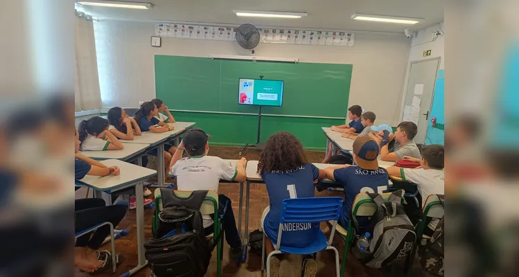 A videoaula foi o ponto inicial dos estudos da turma.