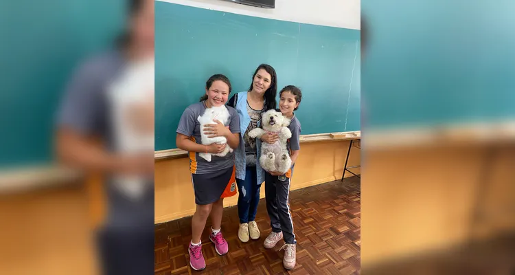 Confira os registros dos alunos com seus pets em sala e em casa.