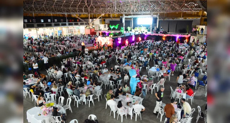 3ª edição do Desfile do Bem reúne mais de 1,2 mil pessoas em PG