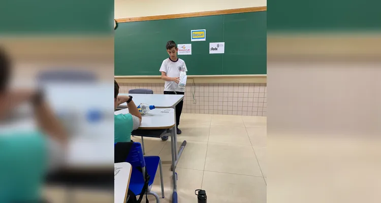 Confira os registros do trabalho ambiental em sala de aula.