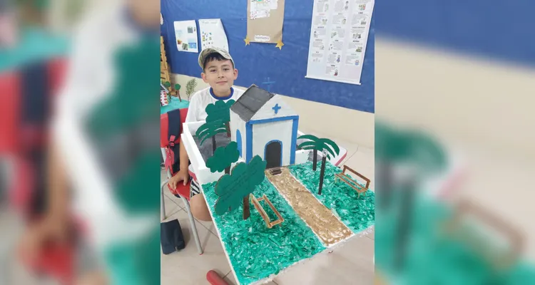 Parte das atividades da turma consistiu na montagem de maquetes que representavam patrimônios culturais da região.