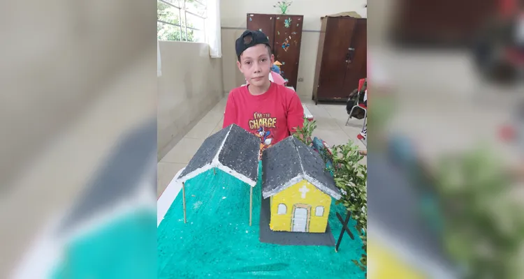 Parte das atividades da turma consistiu na montagem de maquetes que representavam patrimônios culturais da região.