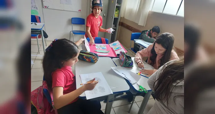 Veja os registros do trabalho em sala de aula.