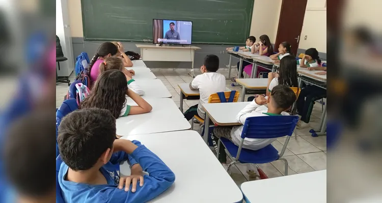 Educandos puderam assistir ao conteúdo e desenvolver ações práticas.