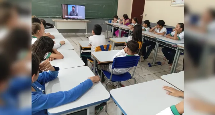 Educandos puderam assistir ao conteúdo e desenvolver ações práticas.