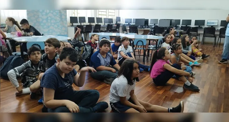 Educandos puderam interagir de forma dinâmica com o conteúdo da videoaula.