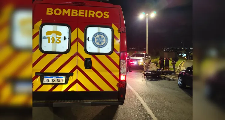 Carro e motocicleta colidem na rotatória do Santa Paula em PG