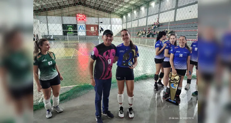 Pela categoria feminina, o prêmio de destaque ficou com Laura Galetto Gieseler, de Castro.