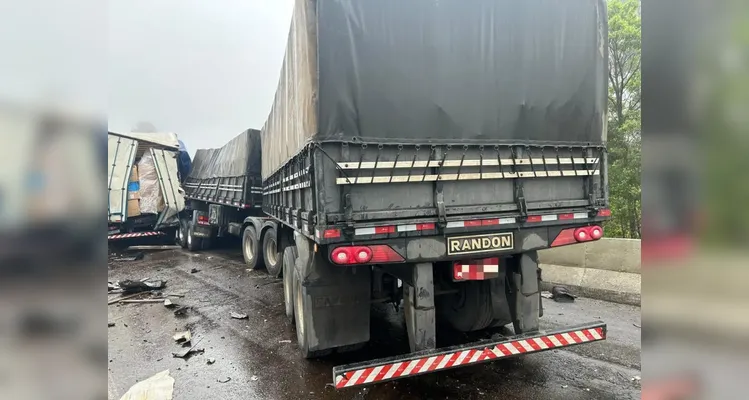 Engavetamento matou um motorista e deixou oito feridos; veja fotos