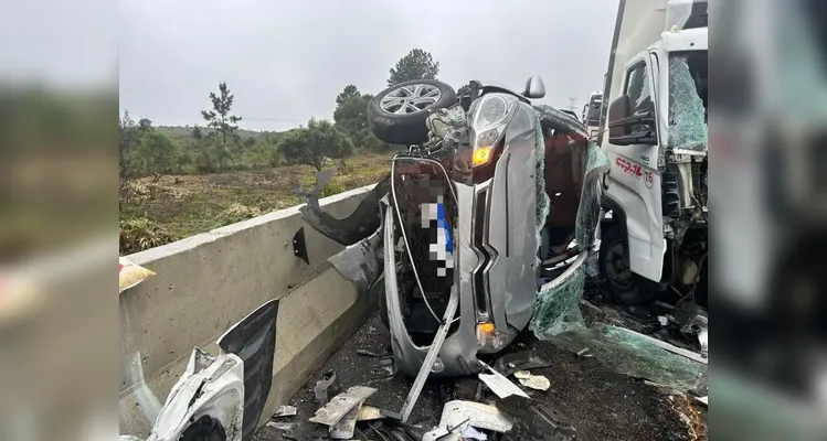 Engavetamento matou um motorista e deixou oito feridos; veja fotos