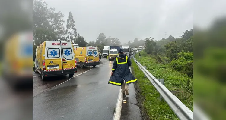 Engavetamento matou um motorista e deixou oito feridos; veja fotos