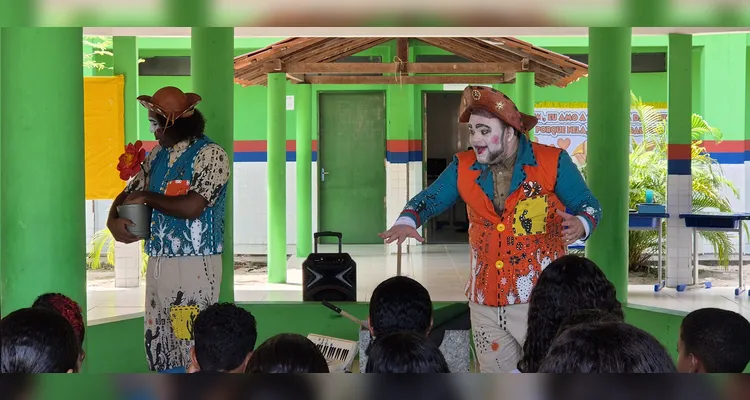 As sessões de teatro acontecem entre 30 de setembro e 10 de outubro e são exclusivas para alunos e alunas das oito escolas selecionadas.