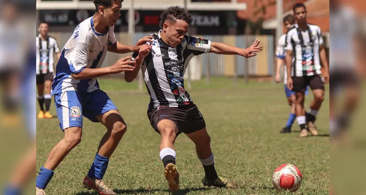 A 4ª edição do Paraná Bom de Bola, campeonato promovido pelo Governo do Paraná, por meio da Secretaria do Esporte, chegou ao fim.