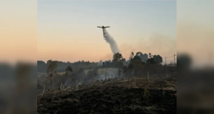 Aviões contratados pelo PR reforçam combates a incêndios em PG