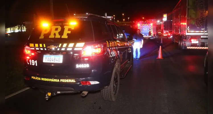 Atropelamento aconteceu na Avenida Presidente Kennedy, na BR-376, na noite desta quarta-feira (11) |