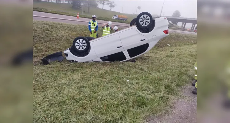 Acidente envolvendo três carros mata idosa e deixa sete feridos no Contorno Sul, na BR-376, em Curitiba |