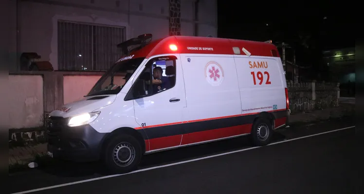 Acidente entre duas motos deixa vítimas feridas e mobiliza Samu e Siate, em Ponta Grossa -