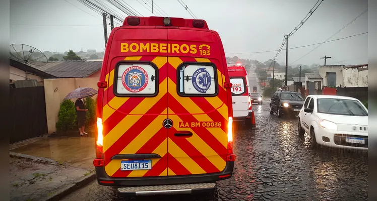 Equipe do Corpo de Bombeiros (Siate) prestou atendimento.