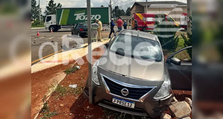 Veja imagens do acidente que deixou mulher gravemente ferida em PG