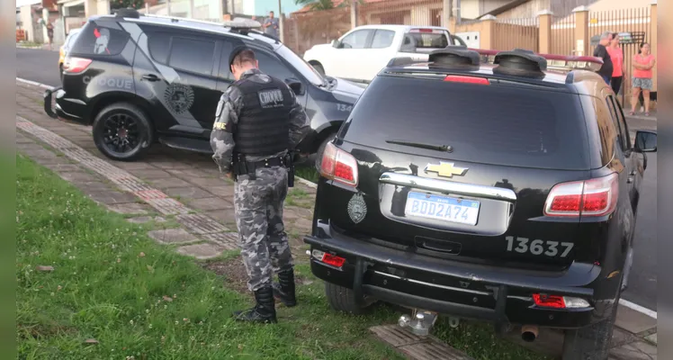 Homem morto em PG foi alvejado nas costas e no tórax; confira as fotos