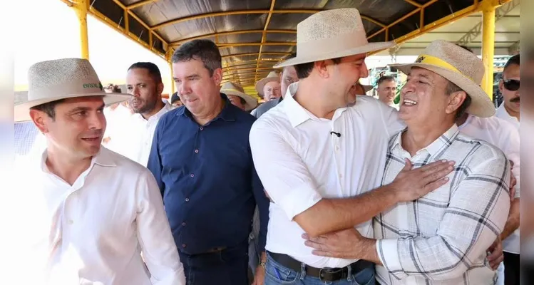 Alexandre Curi, Ratinho Júnior e Moacyr Fadel visitaram o Show Rural, em Cascavel.