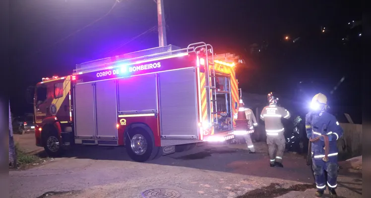 Corpo de Bombeiros foi acionado.