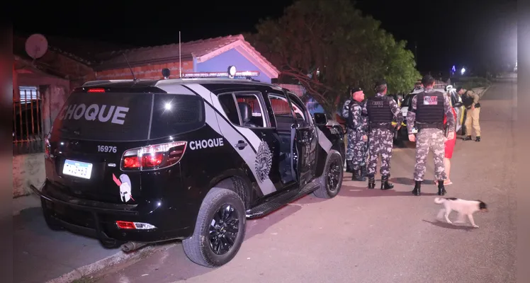 Pelotão de Choque da Polícia Militar esteve no local.