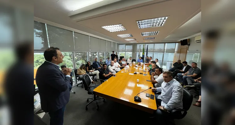 Reunião entre lideranças aconteceu na Prefeitura de Ponta Grossa.