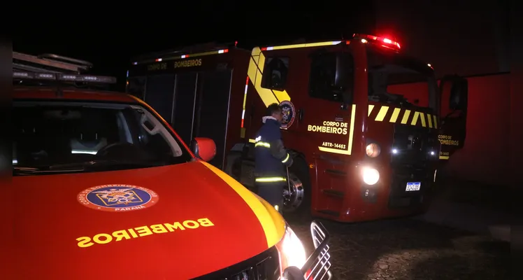 Curto-circuito em fogão assusta moradores do Jardim Europa, em PG