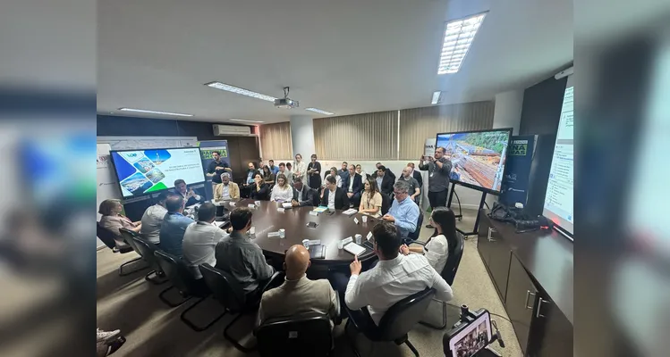 Reunião discute suspensão de voos no aeroporto de Ponta Grossa e debate estratégias para investimentos na estrutura do local -