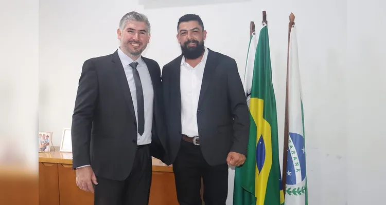 A cerimônia aconteceu nesta quarta-feira (1º), na Câmara Municipal.