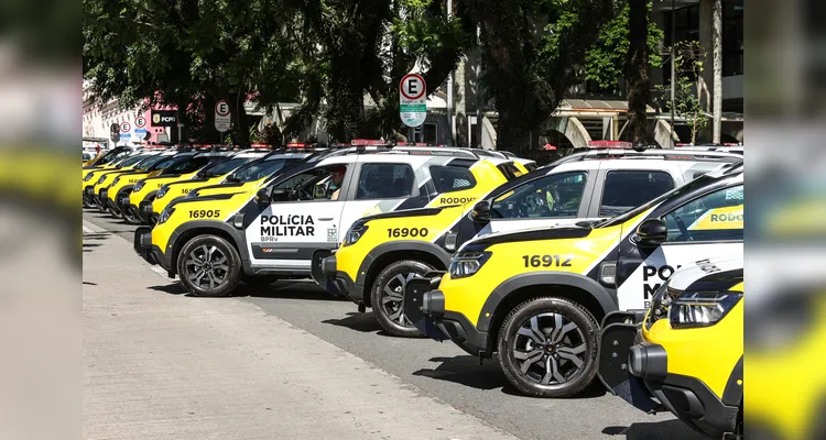 Departamento de Estradas de Rodagem entrega 36 viaturas e 5 cães ao Batalhão de Polícia Rodoviária Estadual |