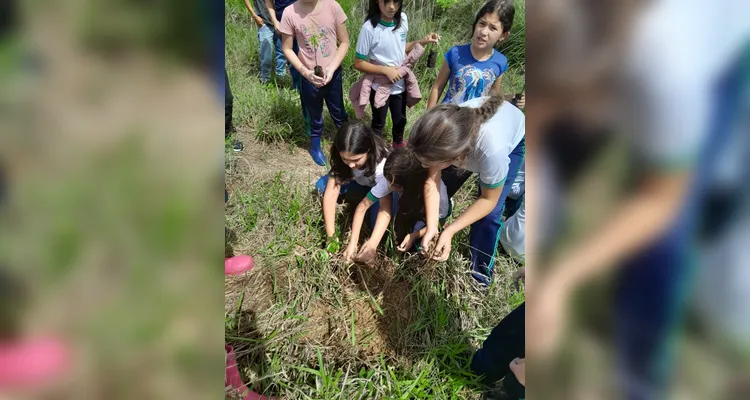 Educandos puderam realizar ações dentro e fora de sala de aula.