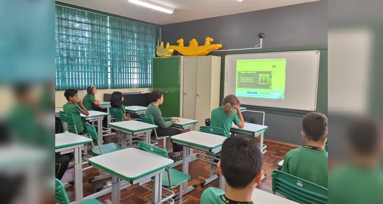 Educandos puderam aplicar conceitos na prática em sala de aula.