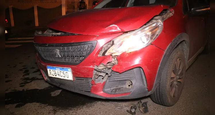 Acidente envolveu um Renault Captur e um Peugeot 2008