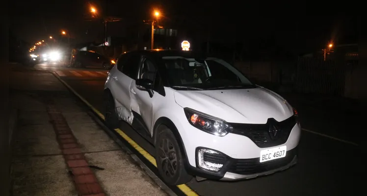 Acidente envolveu um Renault Captur e um Peugeot 2008