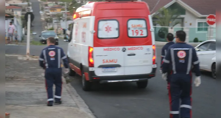 Homem morreu no telhado de uma casa na rua Sabaudia, na Vila Palmeirinha