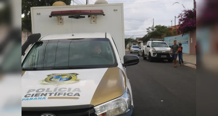 Homem morreu no telhado de uma casa na rua Sabaudia, na Vila Palmeirinha