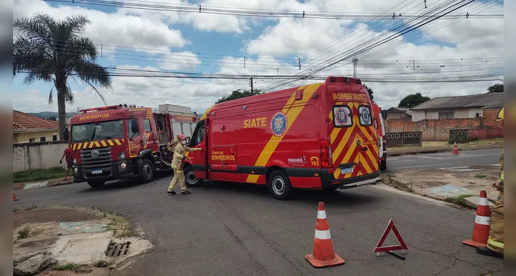 Colisão deixa três pessoas feridas no bairro Uvaranas em PG