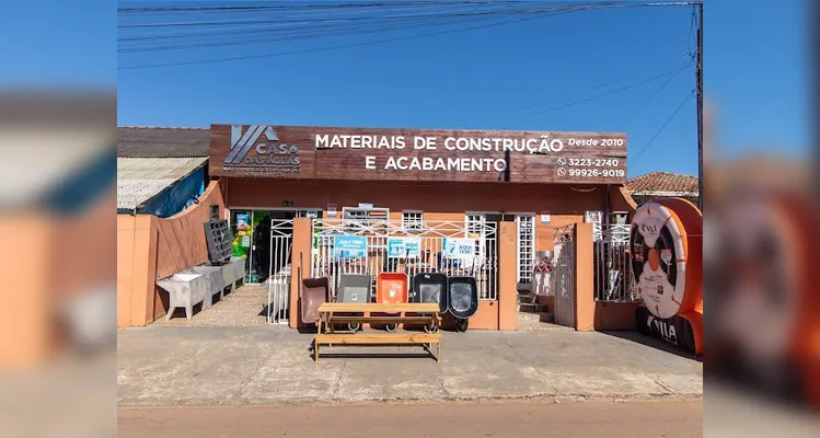 Já reconhecidos pela Casa das Águas, localizada no bairro Colônia Dona Luiza, que completará 15 anos em 2025, Reginaldo e Carolina iniciaram outro empreendimento na cidade, em maio desse ano, a Chocolollow Sorvetes.